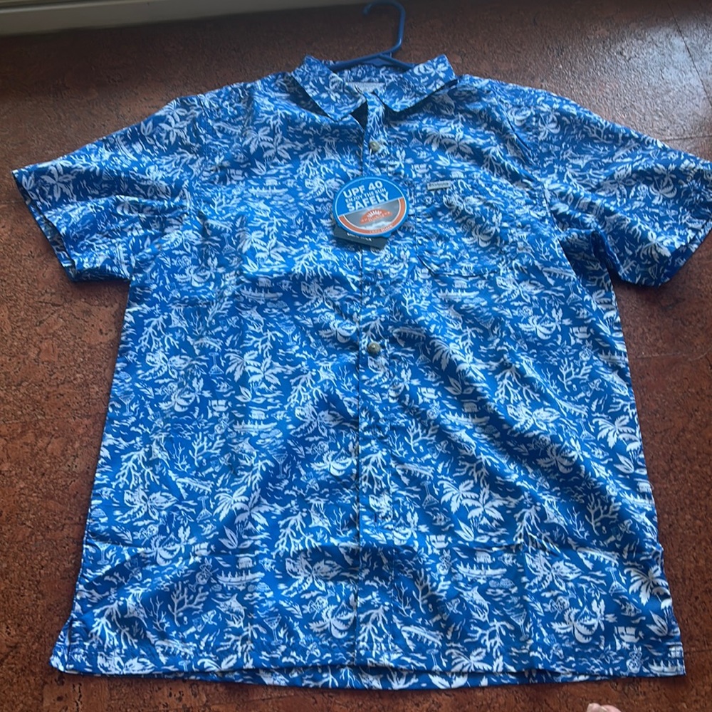 Men’s Lucky Fishing Shirt (S) - BRAND NEW